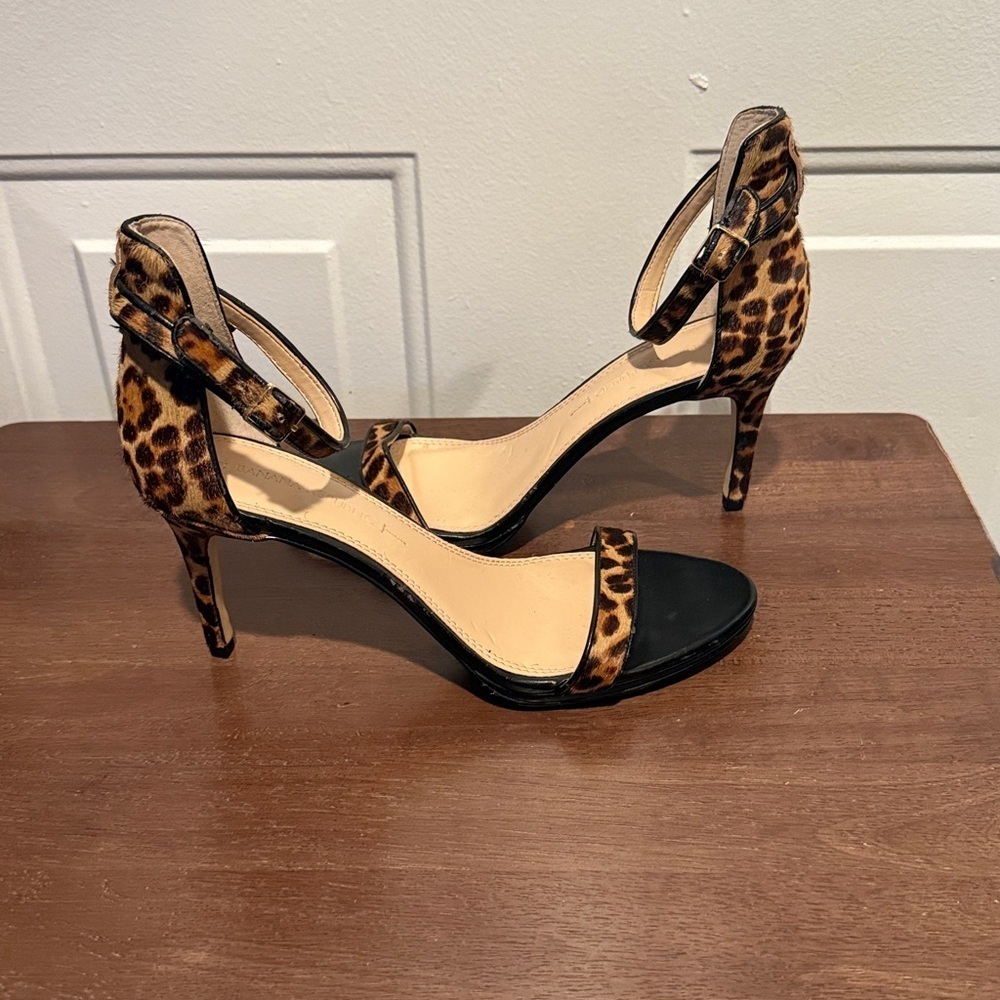 Banana Republic leather/calf hair leopard print heeled sandals Size 8 EUC Sexy - Picture 6 of 13
